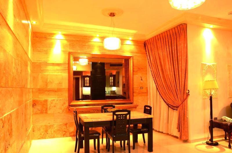 Jad Hotel Suites Amman Eksteriør bilde