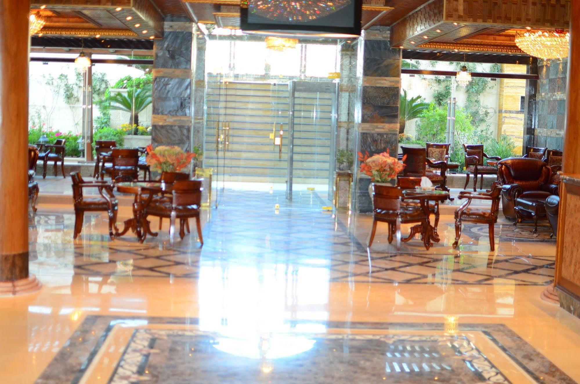 Jad Hotel Suites Amman Eksteriør bilde